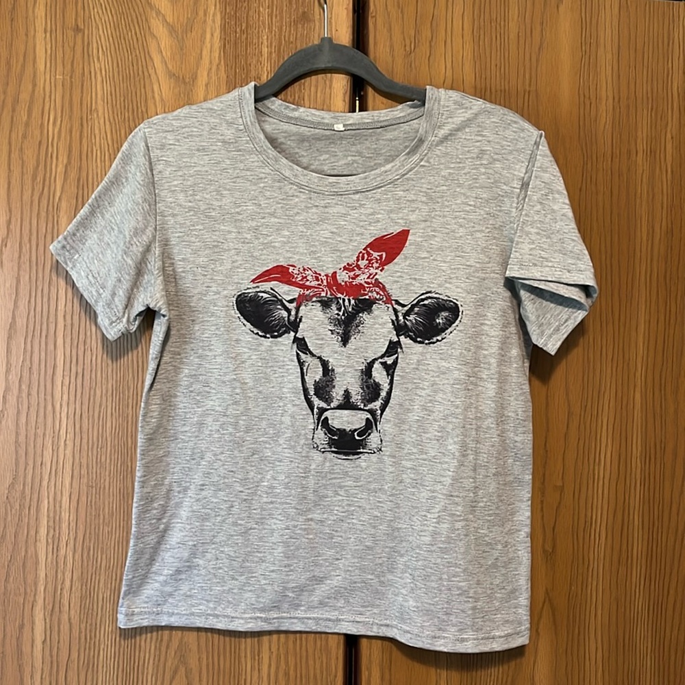 Cute cow tee